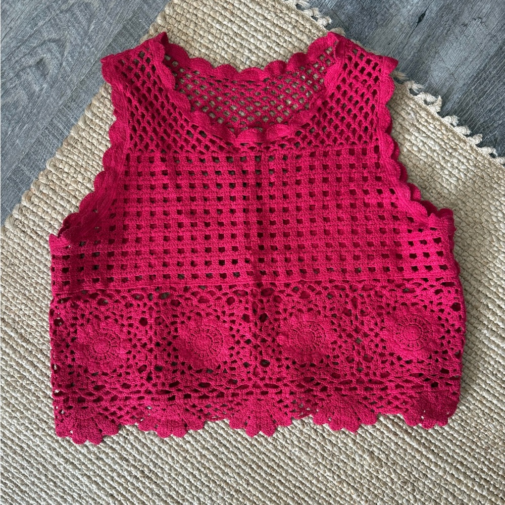 Crochet Vintage Sleeveless Crop Top - Fuchsia Pink/ Red